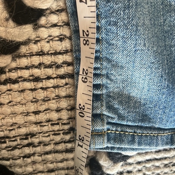 Thrill, Gold Thread Embellishments, Low-Rise, EUC, Size 3 Jrs or Size 2 Woman’s - Picture 9 of 11